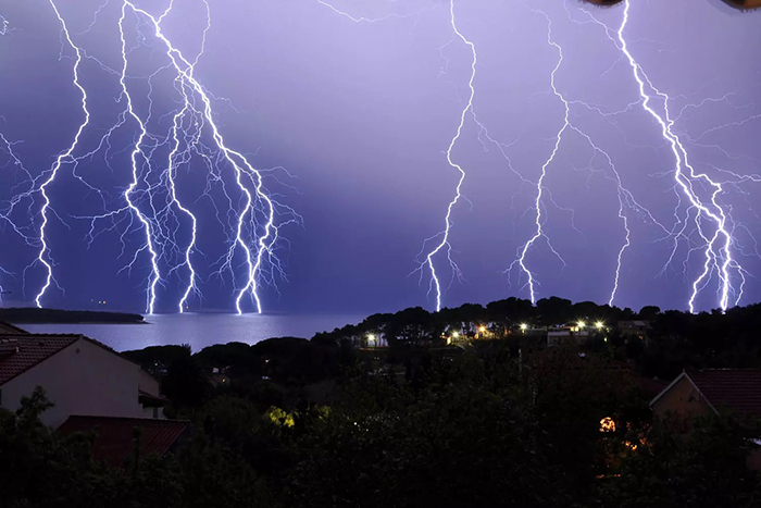 防雷接地檢測(cè)方法與步驟解析，保障電氣設(shè)備安全運(yùn)行